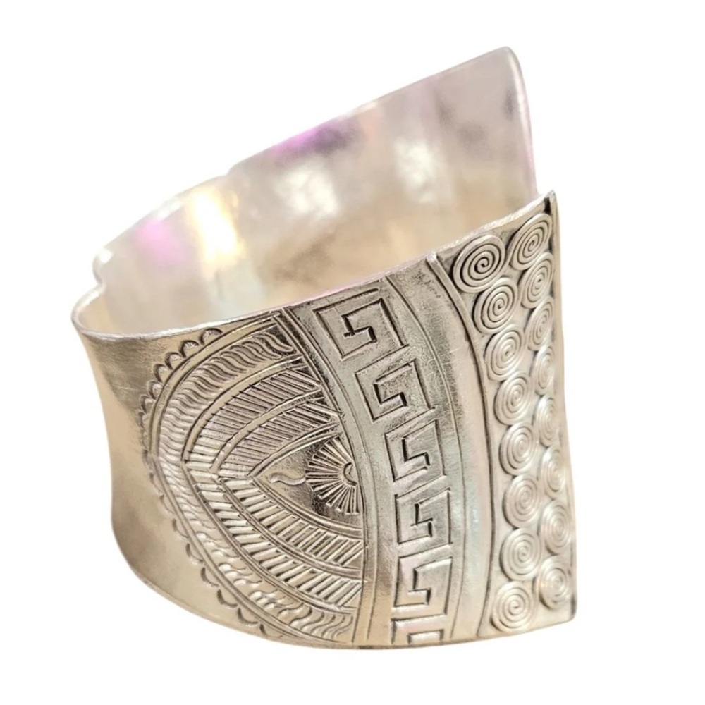 #Aztec #Boho #CelebrityStyle #Classy #Cuff #Unique #SummerStyle #SummerAccessory